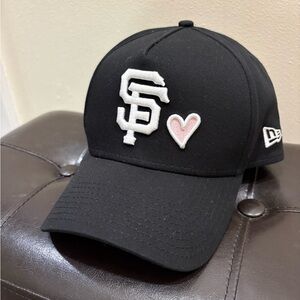 SAN FRANCISCO GIANTS 'PINK SATIN HEARTS' 9FORTY A-FRAME SNAPBACK, NWOT,